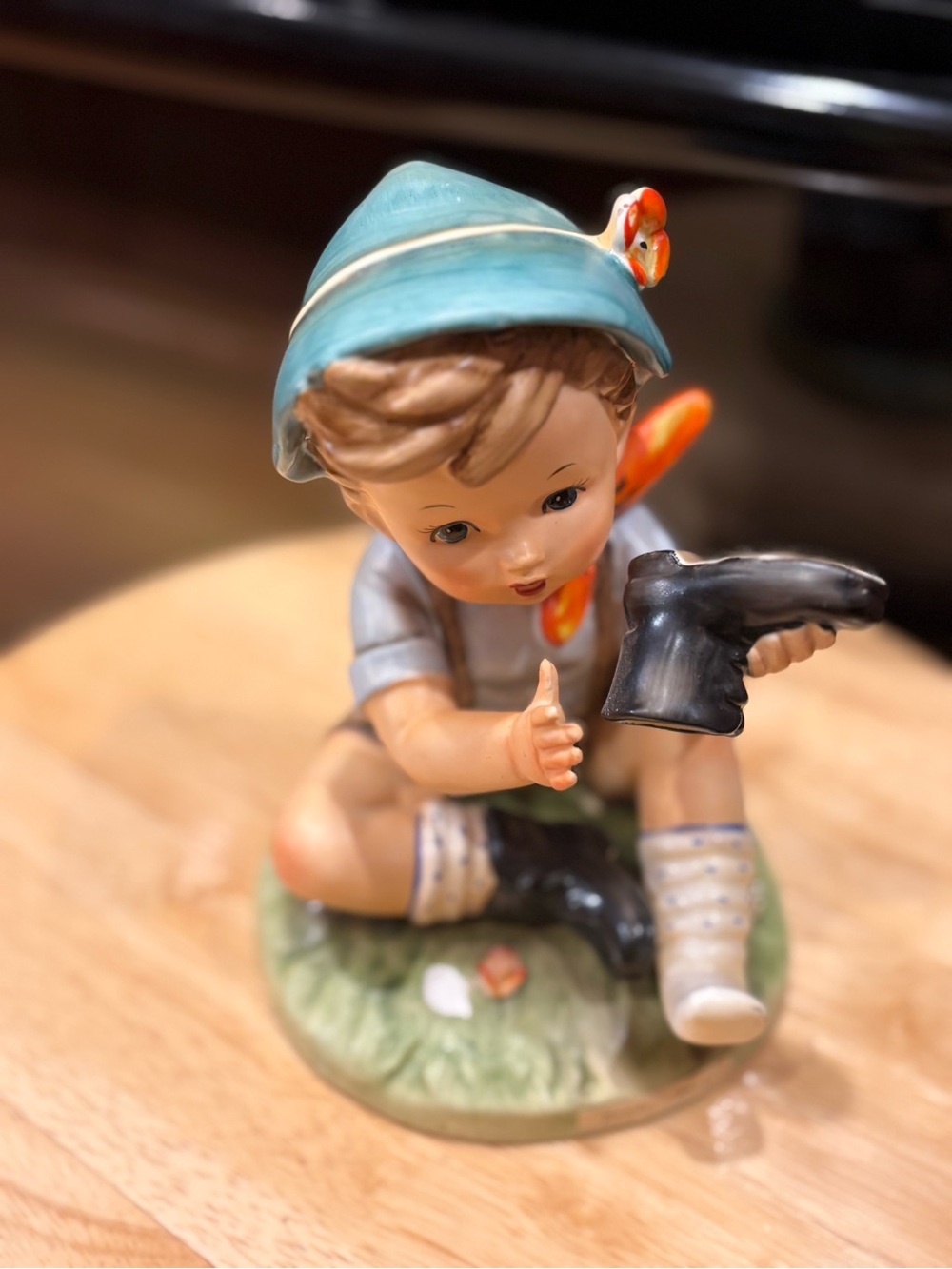 “Sandy Shoes” Ceramic Boy by Erich Stauffer made in Japan